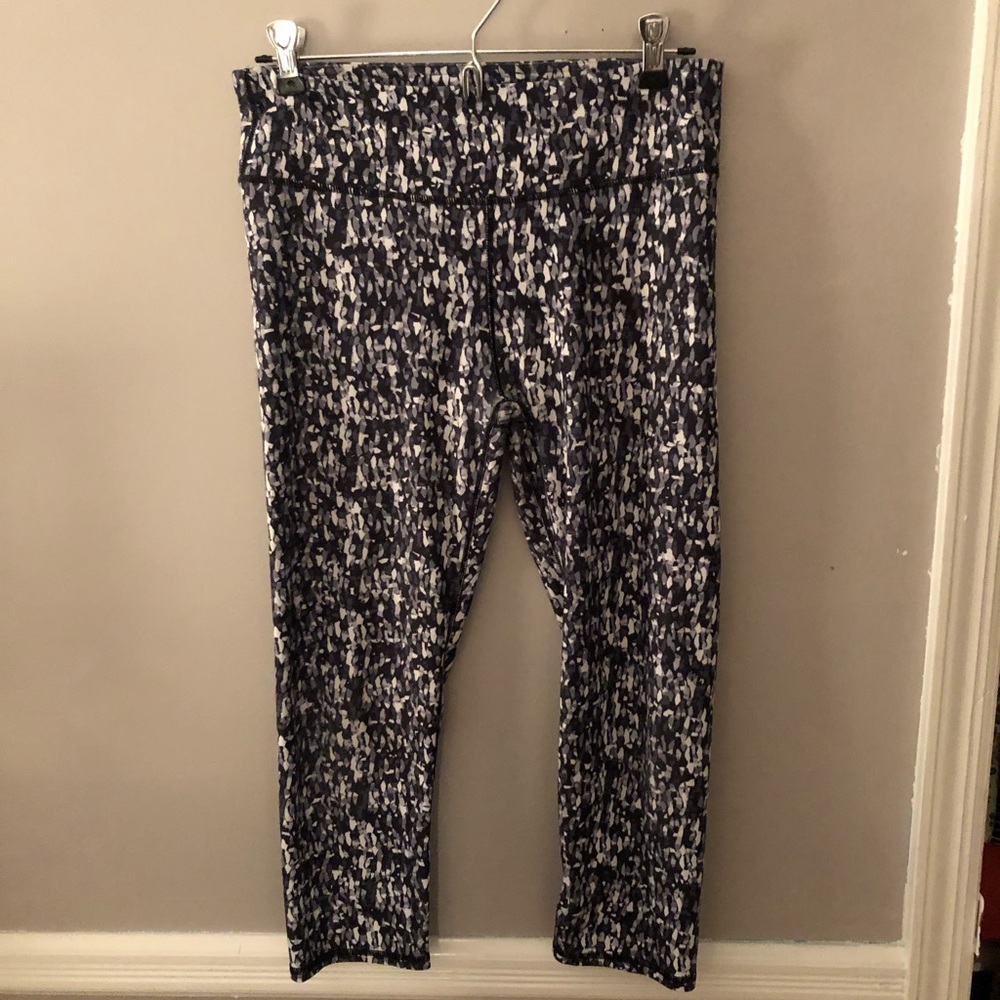 Fabletics leggings ! Used but good condition !